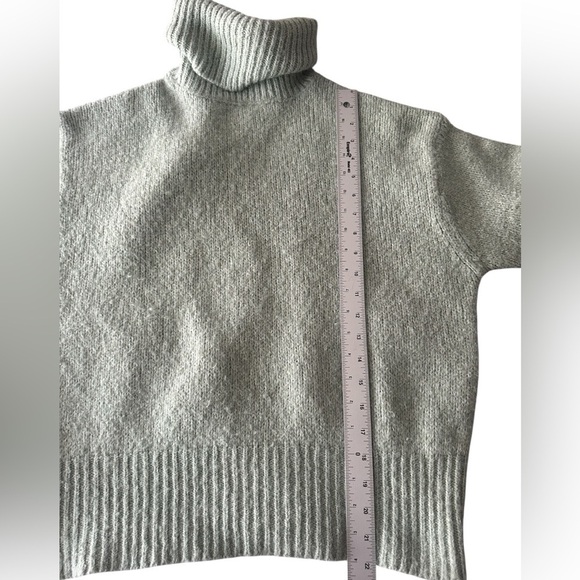 Zara seafoam green poly/wool/alpaca blend turtleneck sweater size Small - Picture 6 of 11